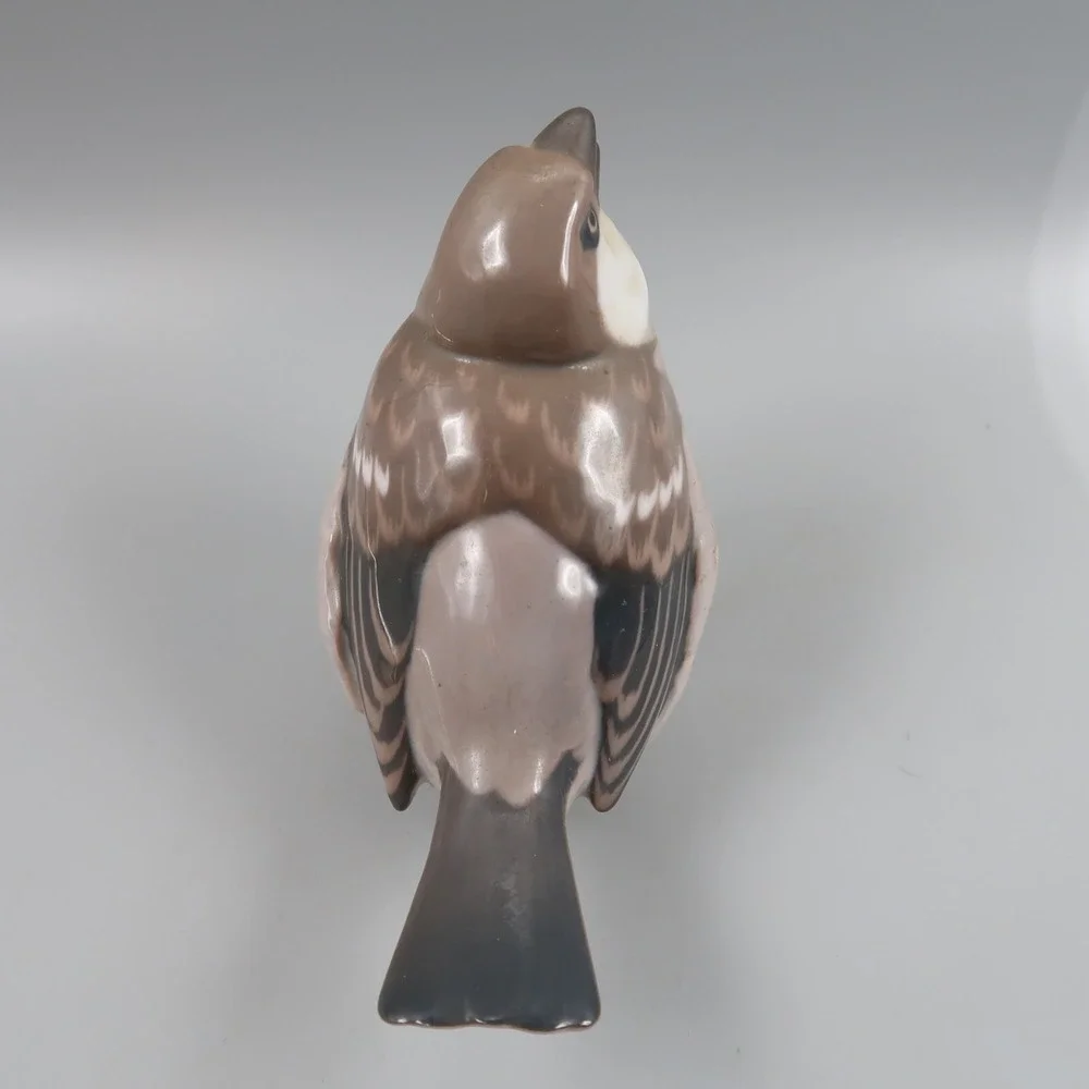Bing & Grondahl B&G Porcelain Song Bird Sparrow #1607 Copenhagen made in Denmark